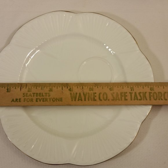 Shelley Cup and Snack/Dessert Plate White With Gold Trim New - Picture 4 of 5